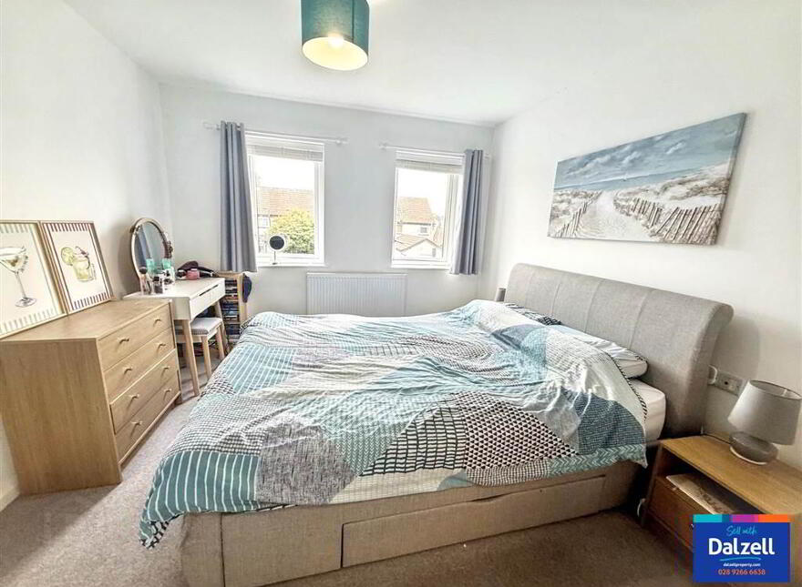 8 St James Place, Hillsborough, BT26 6TL