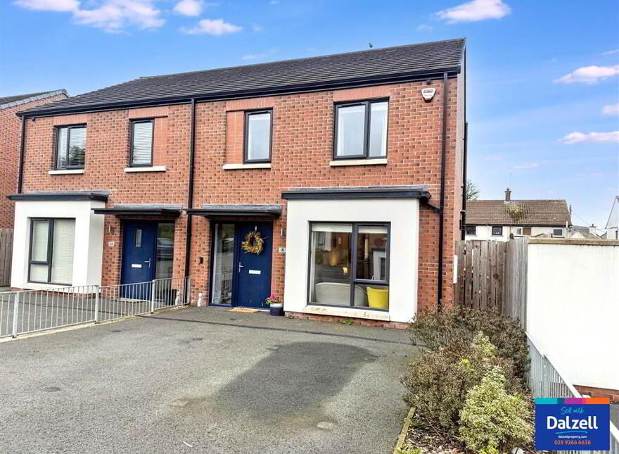 8 St James Place, Hillsborough, BT26 6TL