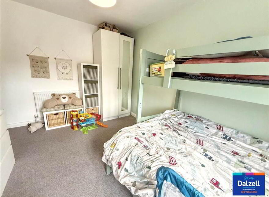 8 St James Place, Hillsborough, BT26 6TL