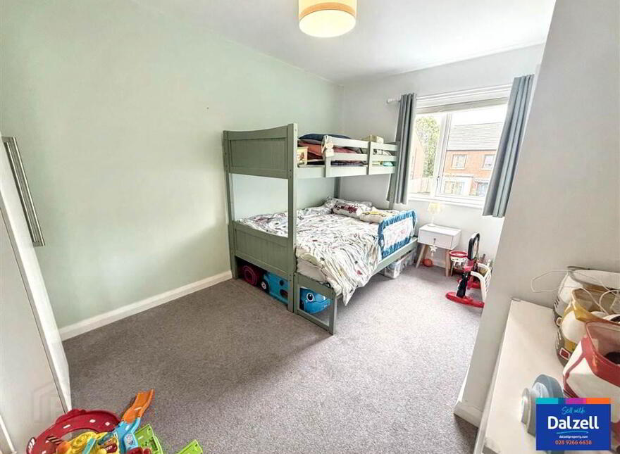8 St James Place, Hillsborough, BT26 6TL
