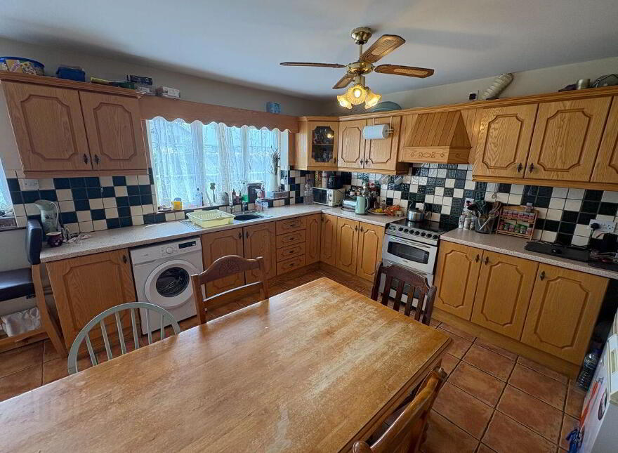 3 Glebe Stone, Coachford, P12NX58