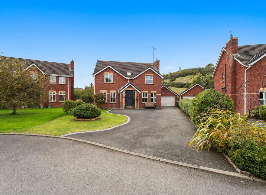 63 Lord Moira Park, Ballynahinch, BT24 8TF