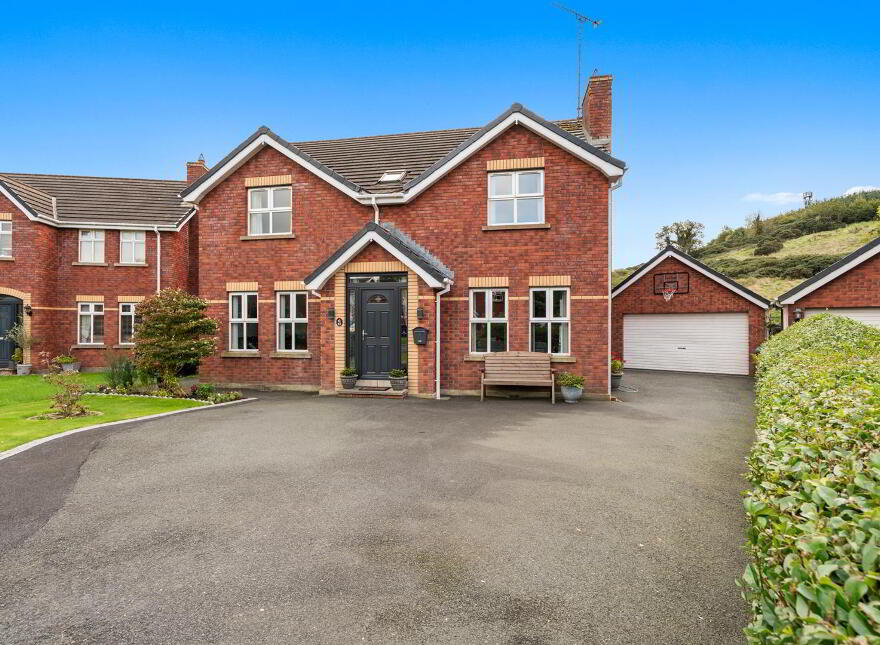 63 Lord Moira Park, Ballynahinch, BT24 8TF