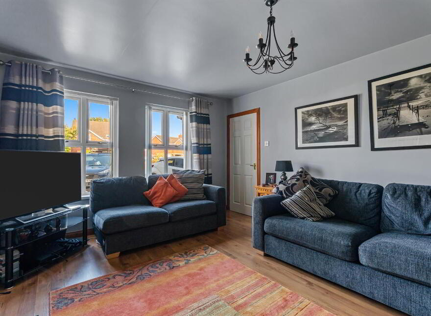 63 Lord Moira Park, Ballynahinch, BT24 8TF
