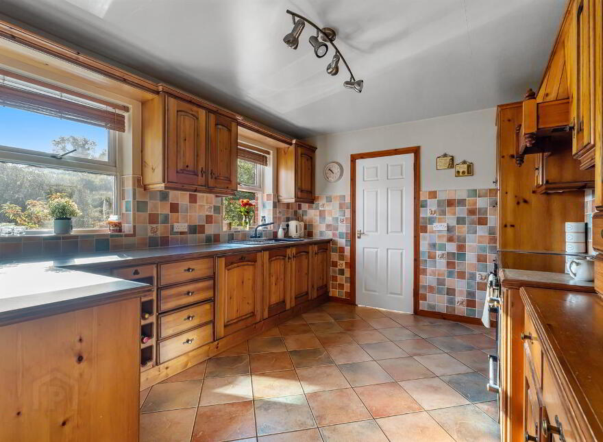 63 Lord Moira Park, Ballynahinch, BT24 8TF