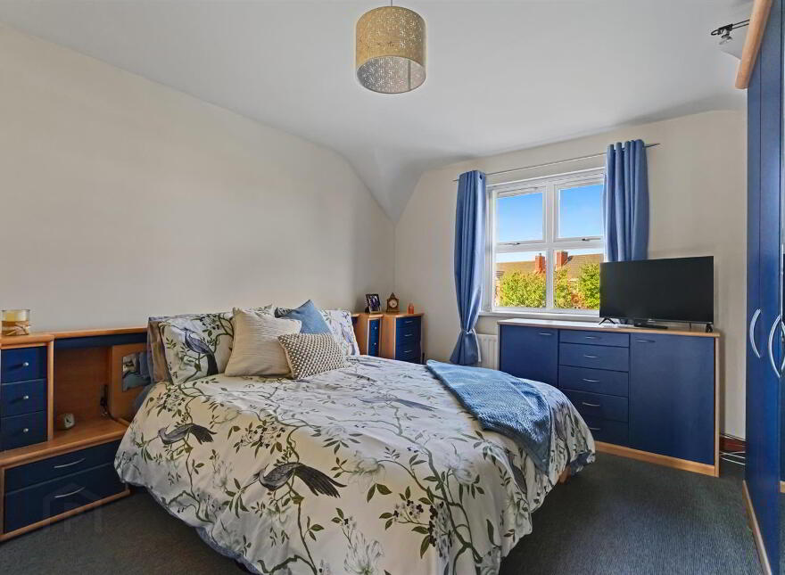 63 Lord Moira Park, Ballynahinch, BT24 8TF
