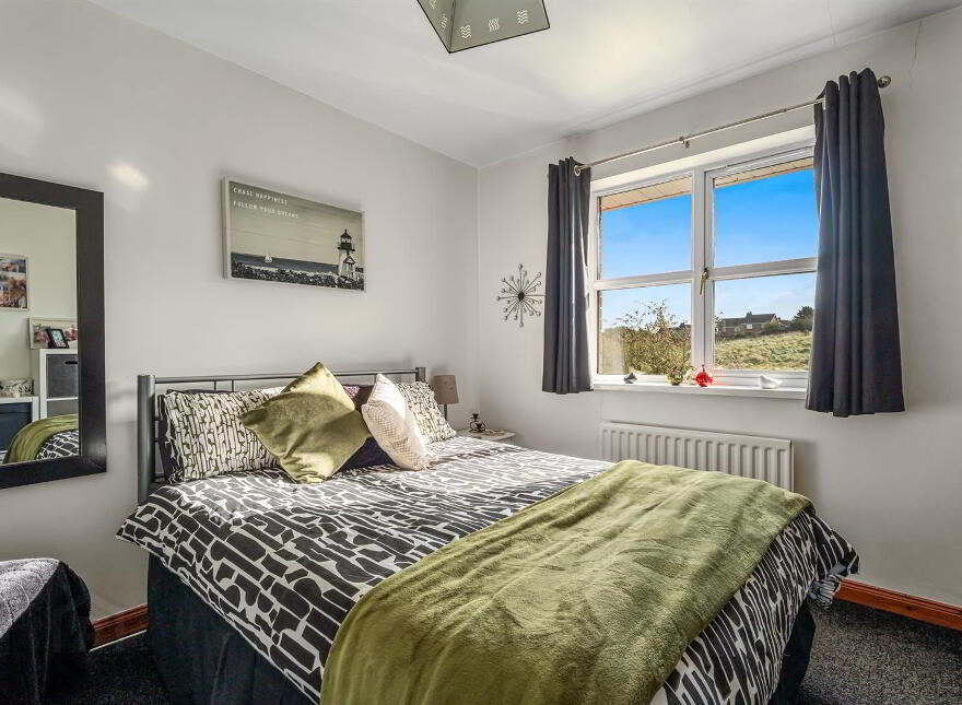 63 Lord Moira Park, Ballynahinch, BT24 8TF