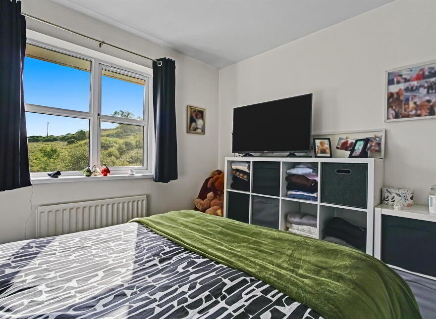63 Lord Moira Park, Ballynahinch, BT24 8TF