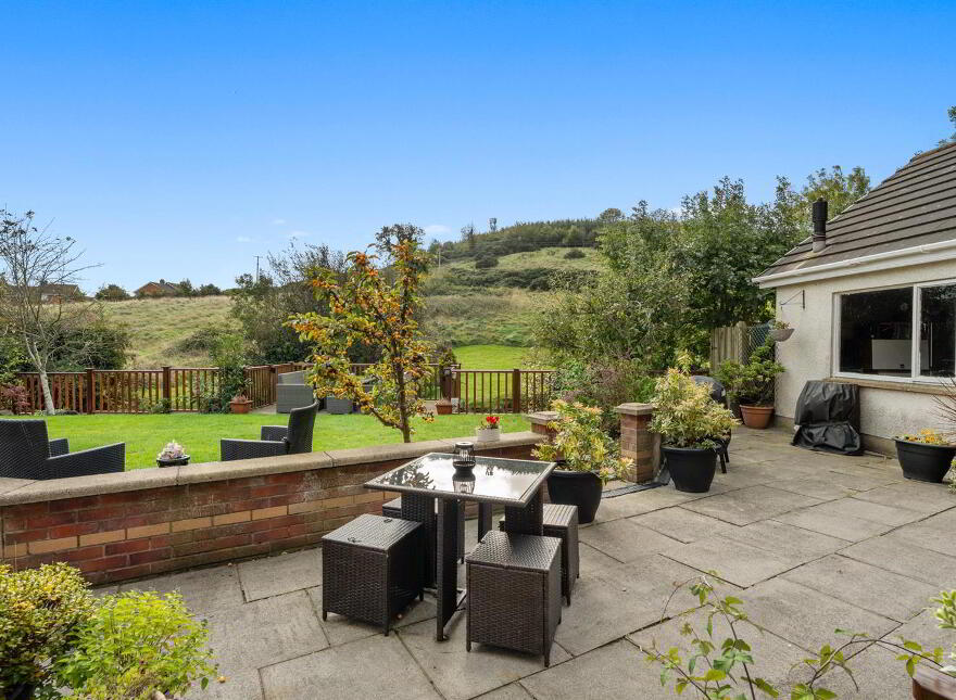63 Lord Moira Park, Ballynahinch, BT24 8TF