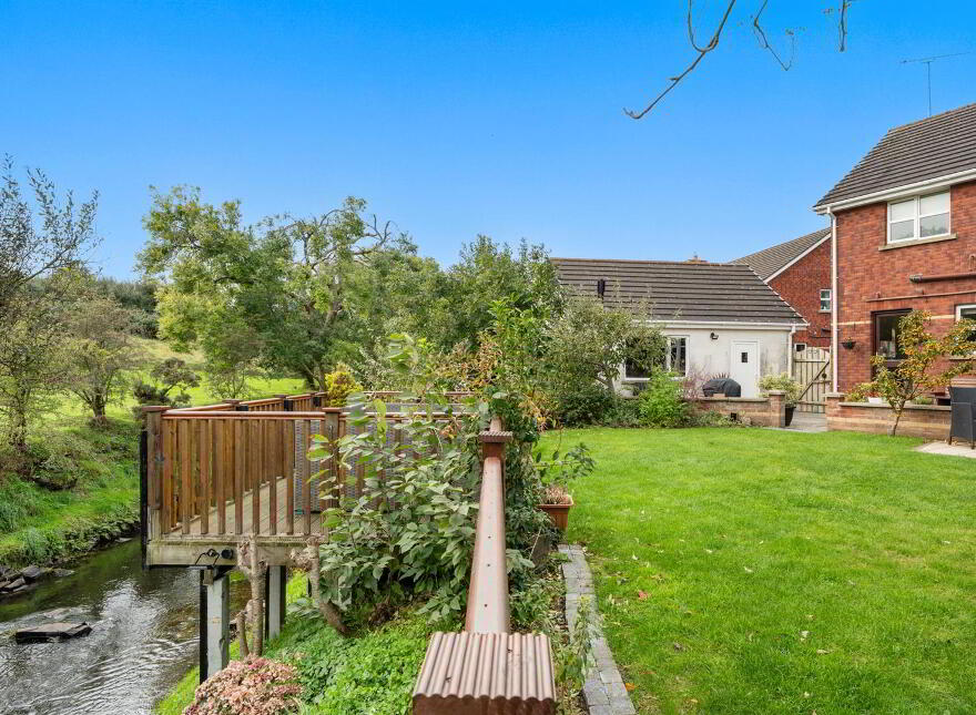 63 Lord Moira Park, Ballynahinch, BT24 8TF