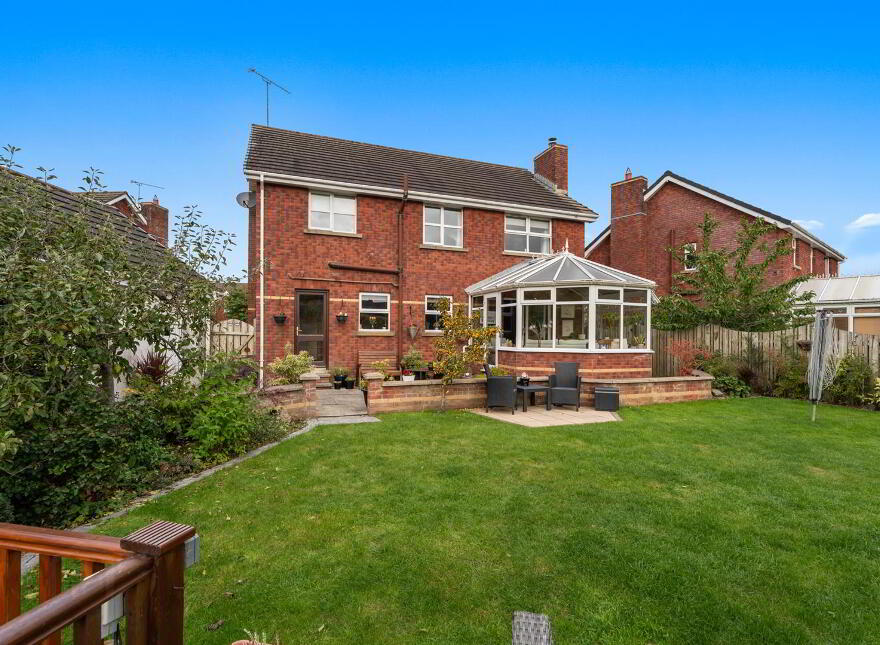 63 Lord Moira Park, Ballynahinch, BT24 8TF