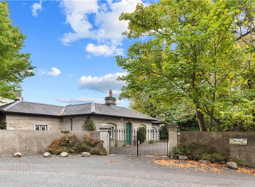 Greenfield House, Kilgobbin Road, Dublin 18, D18XA78