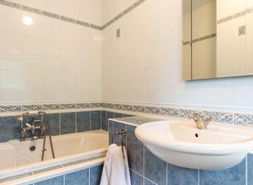 Greenfield House, Kilgobbin Road, Dublin 18, D18XA78