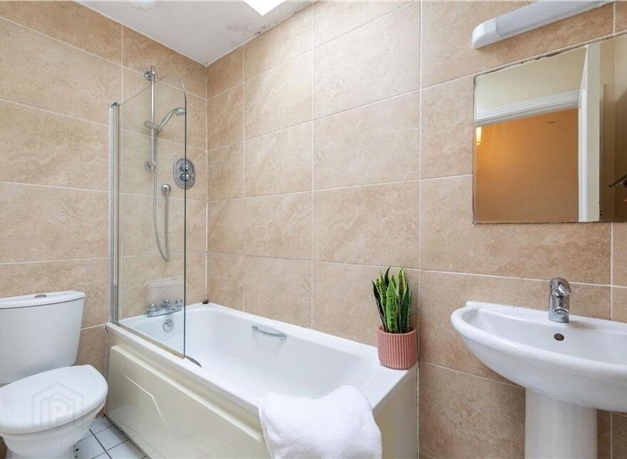 Greenfield House, Kilgobbin Road, Dublin 18, D18XA78