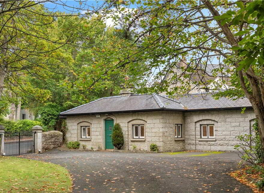 Greenfield House, Kilgobbin Road, Dublin 18, D18XA78