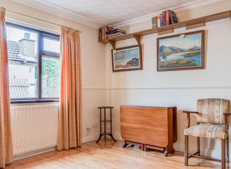 1 Fairlands, Moorfields, Ballymena, BT42 3HE