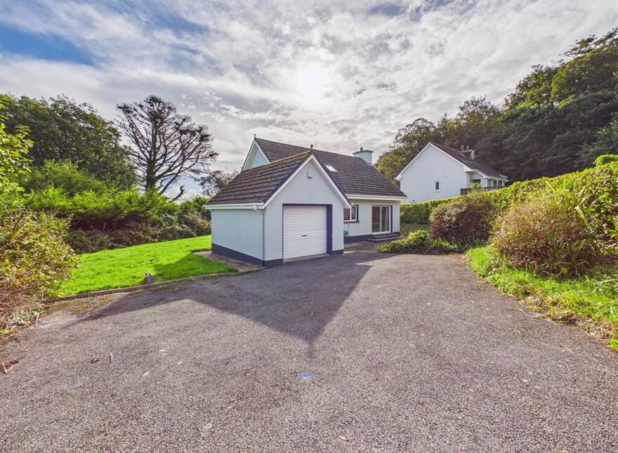 12 The Woods, Dunmore East, Waterford, X91K3V2