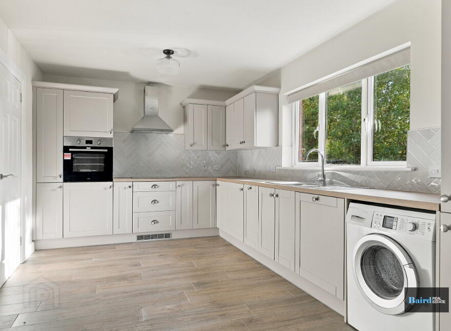 8 Killara Grange, Tullysaran, BT71 7JL