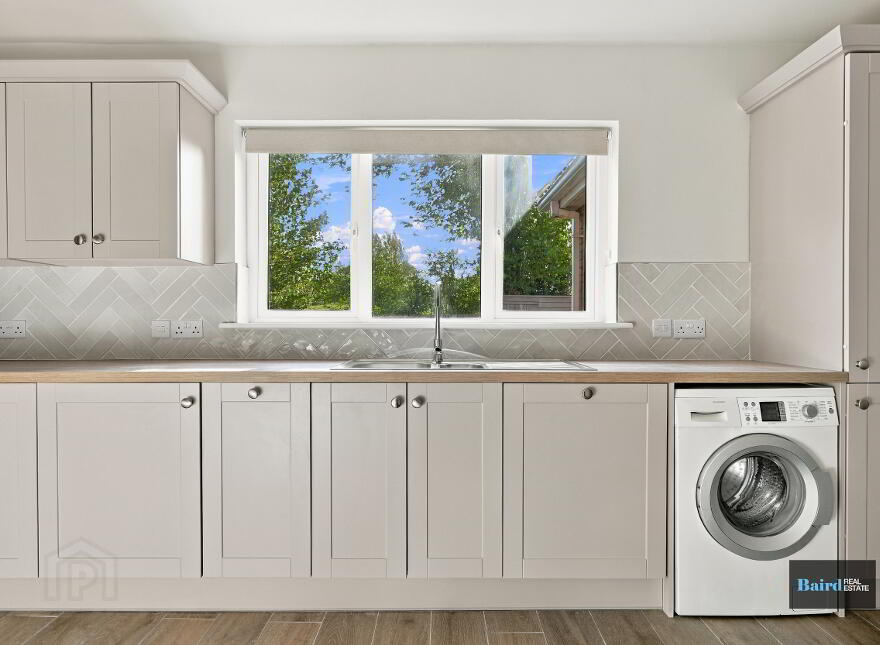 8 Killara Grange, Tullysaran, BT71 7JL