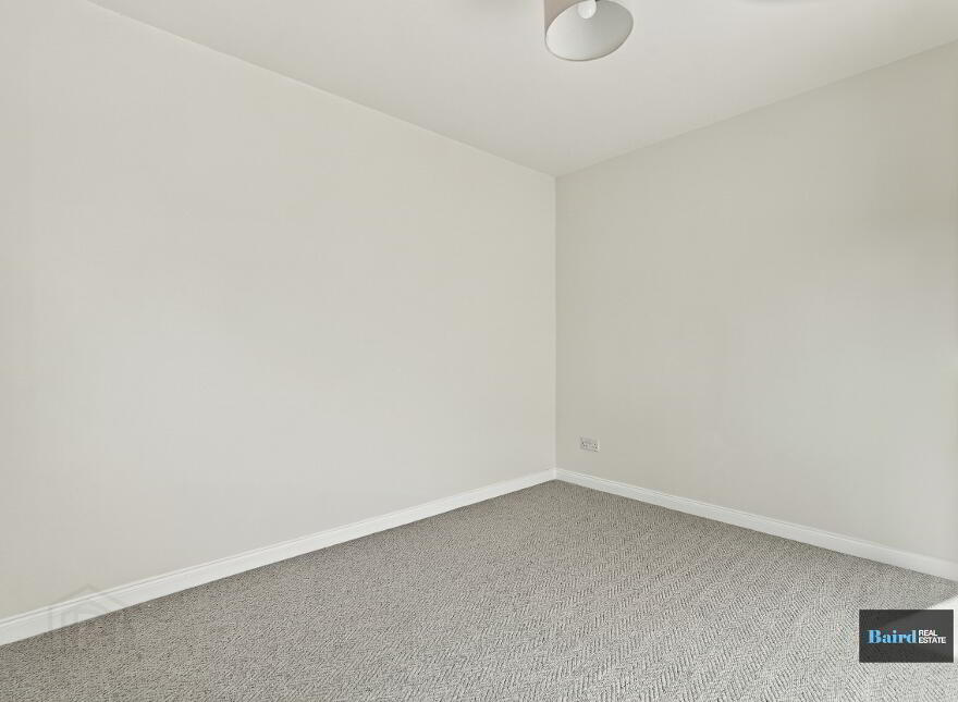 8 Killara Grange, Tullysaran, BT71 7JL