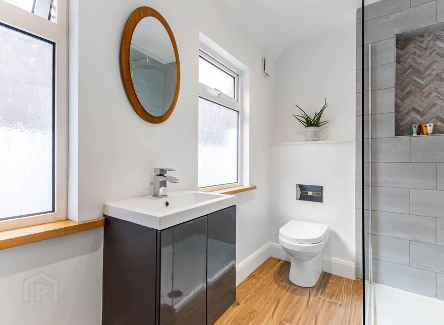 177 Rosebery Road, Ravenhill, Belfast, BT6 8JD