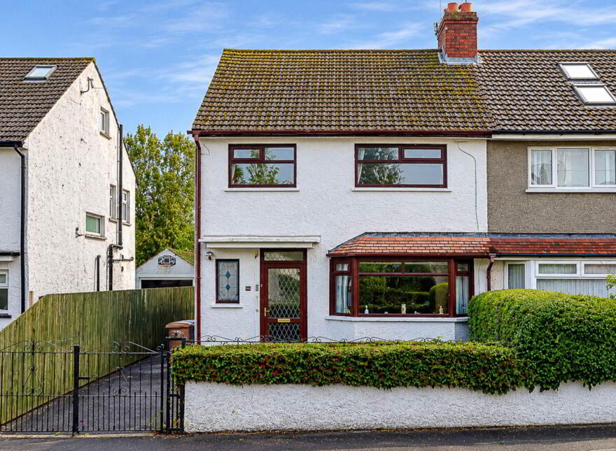 106 Locksley Park, Upper Lisburn Road, Belfast, BT10 0AT