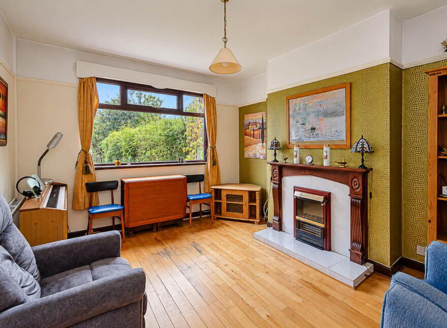 106 Locksley Park, Upper Lisburn Road, Belfast, BT10 0AT