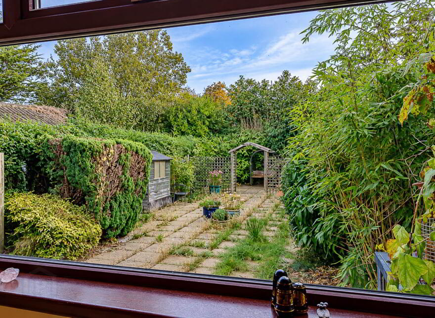 106 Locksley Park, Upper Lisburn Road, Belfast, BT10 0AT