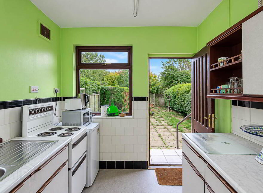 106 Locksley Park, Upper Lisburn Road, Belfast, BT10 0AT