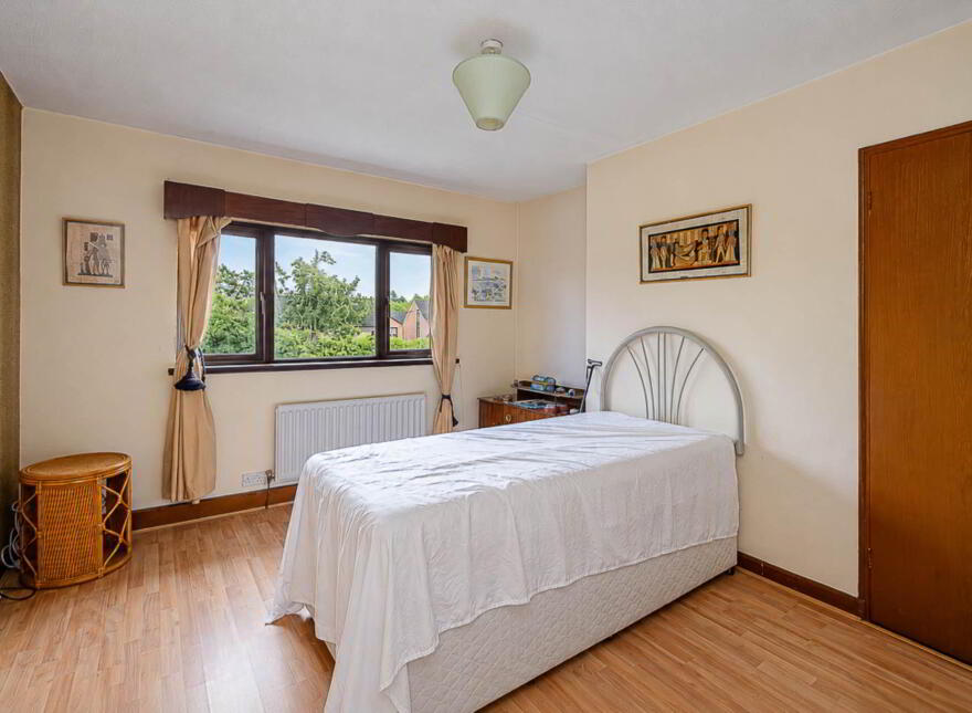 106 Locksley Park, Upper Lisburn Road, Belfast, BT10 0AT