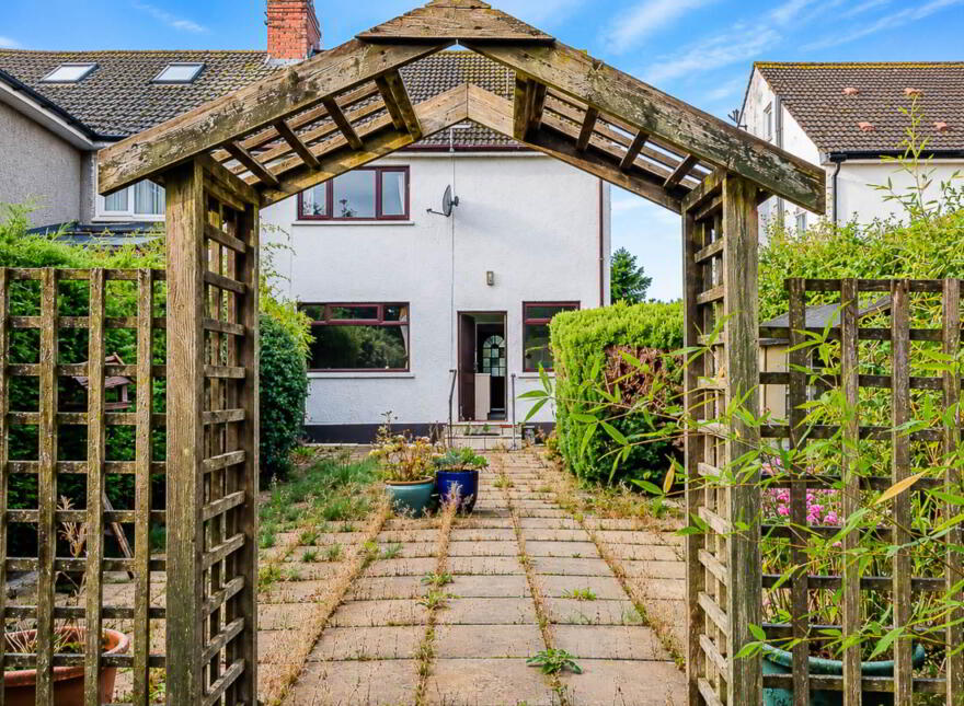 106 Locksley Park, Upper Lisburn Road, Belfast, BT10 0AT