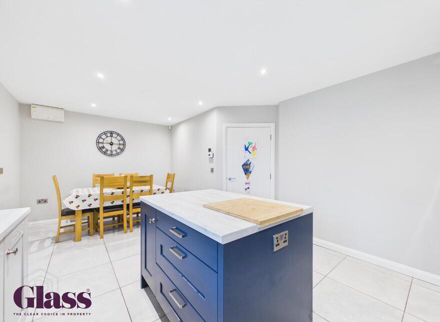 8 Bachelors Park, Portadown, Craigavon, BT63 5QX