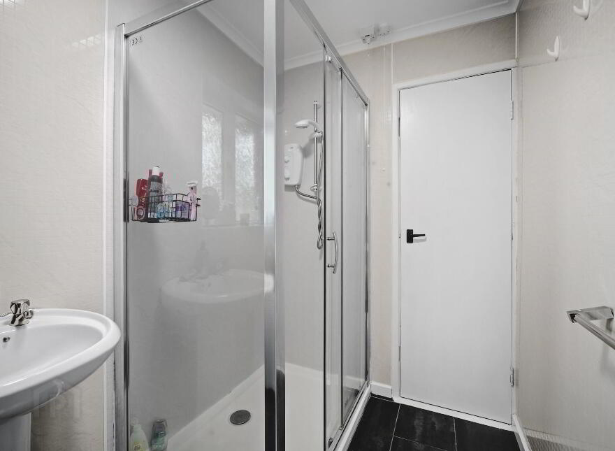 2 Annadale Terrace, Annadale Embankment, Belfast, BT7 3DH