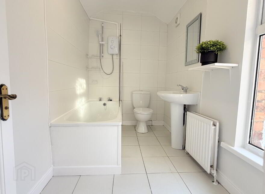 12 Edinburgh Street, Belfast, BT9 7DS