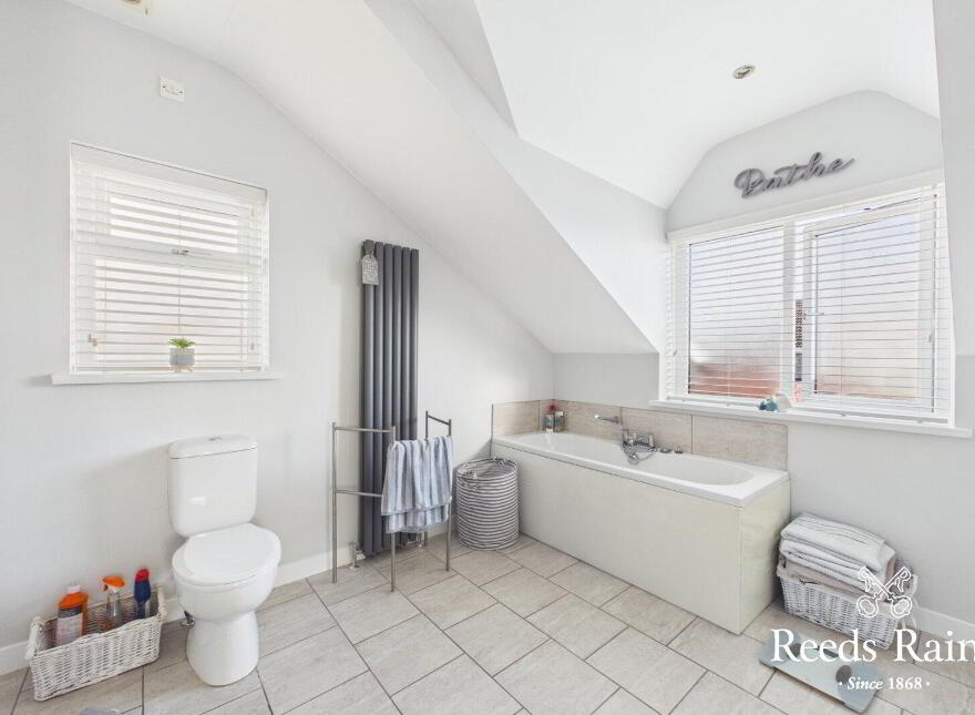 18 Brackenridge Green, Carrickfergus, BT38 8FP