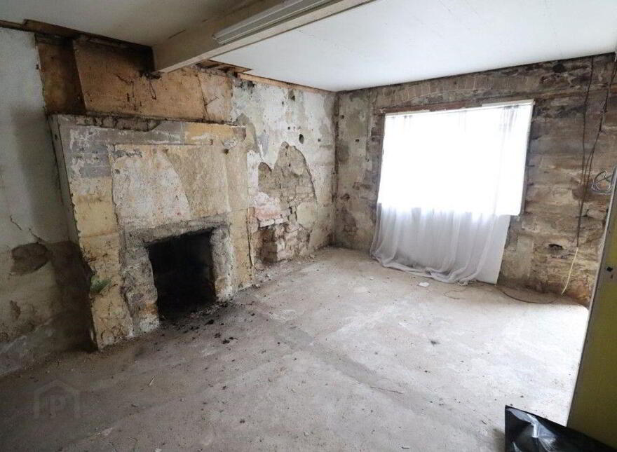 High Street, Kilfinane, V35K384