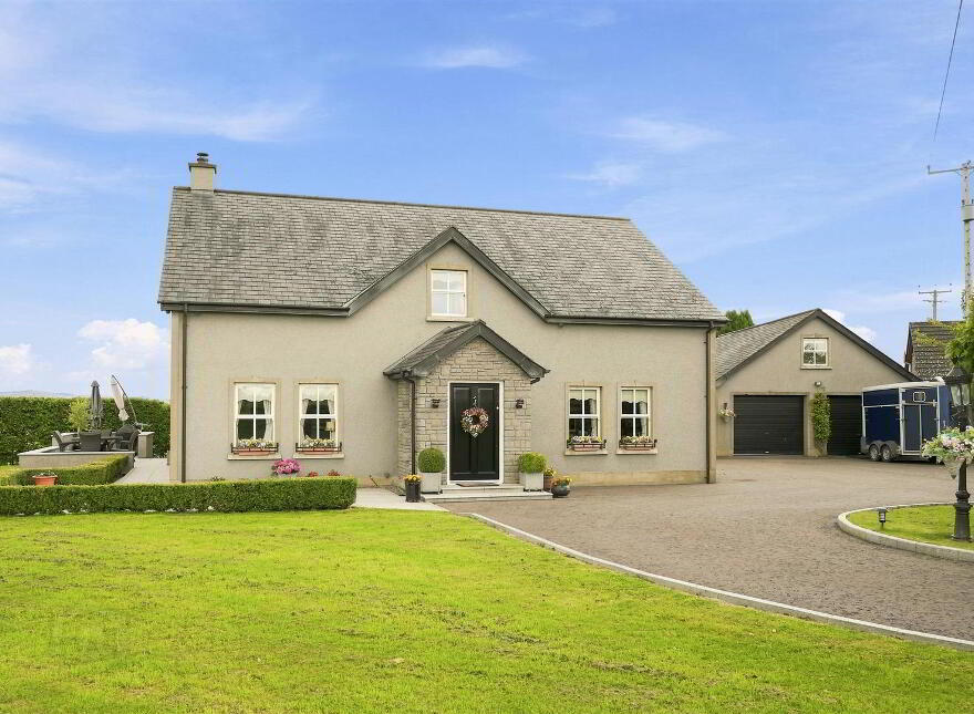 11 Aghaloughan Road, Randalstown, BT41 3LG