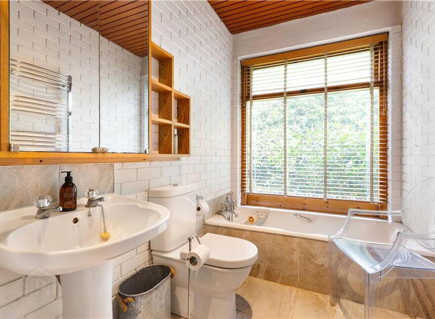 Meadowcourt, 20 Booterstown Park, Booterstown, A94N6C1
