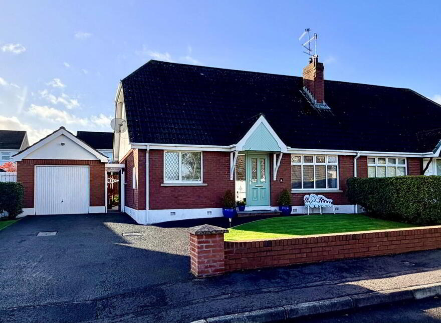 14 Kingsway Grove, Lurgan, BT66 7TE