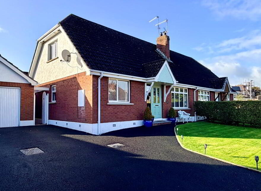 14 Kingsway Grove, Lurgan, BT66 7TE