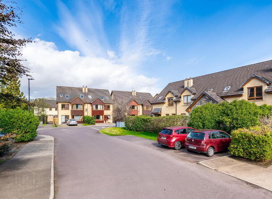 5 Heather Park, Páirc Na Gloine, Kenmare, V93WA27