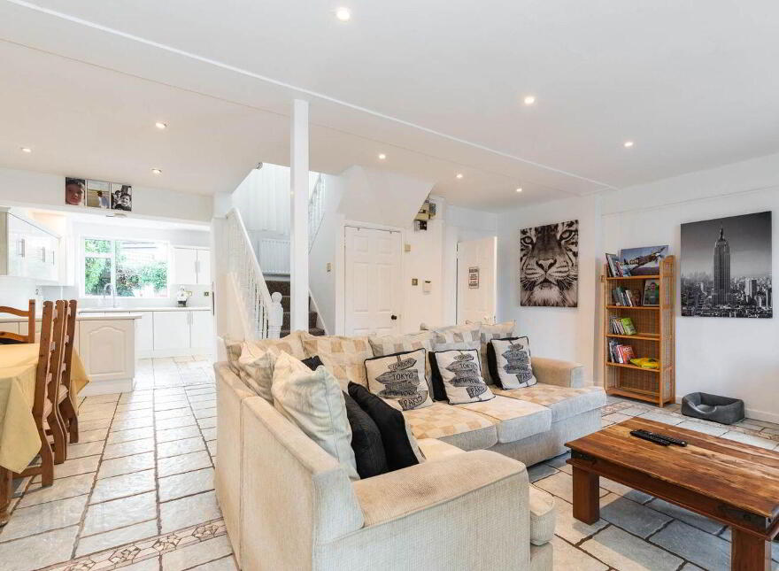 2 Woodbine Avenue, Booterstown, A94R0VH