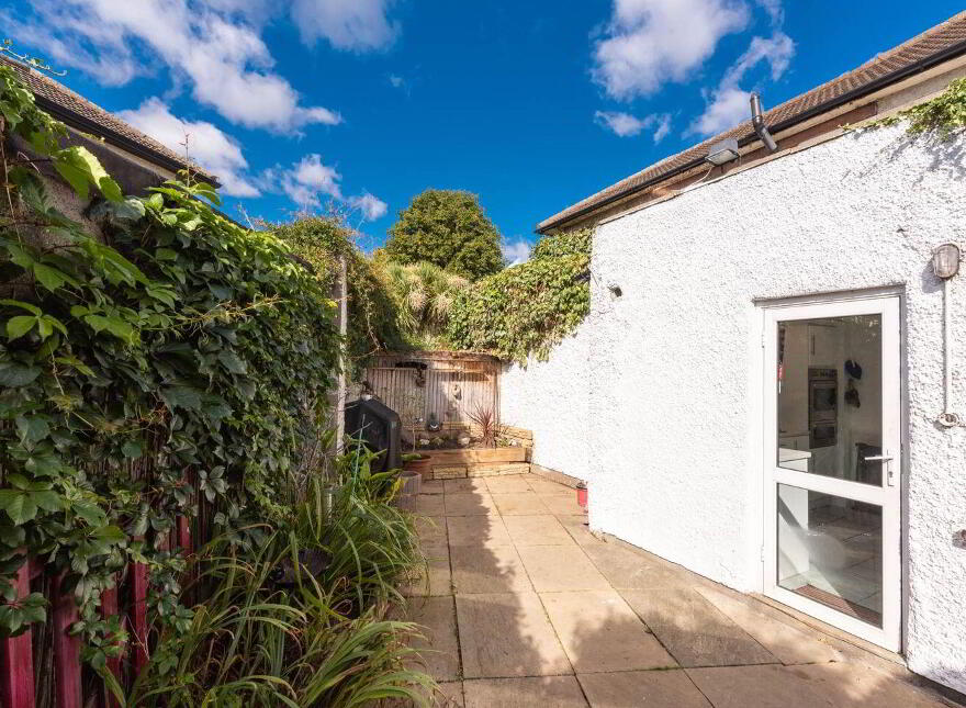 2 Woodbine Avenue, Booterstown, A94R0VH