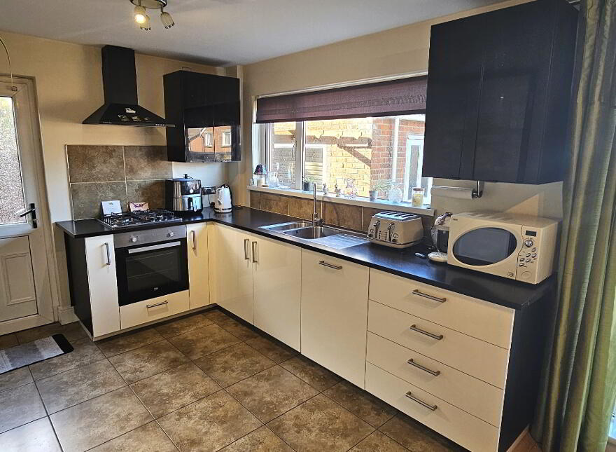 9 Fairview Grove, Newtownabbey, BT36 6QB