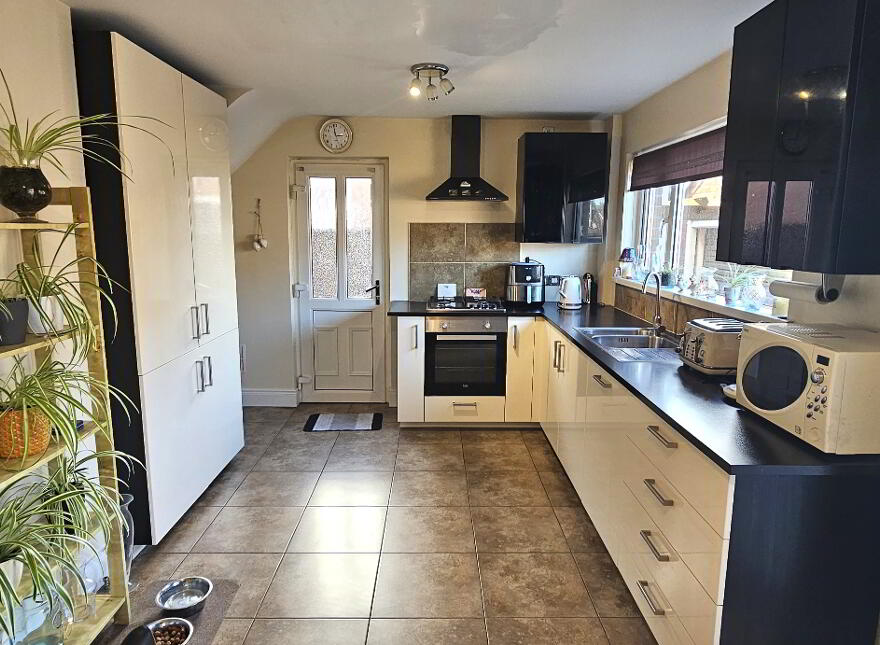 9 Fairview Grove, Newtownabbey, BT36 6QB