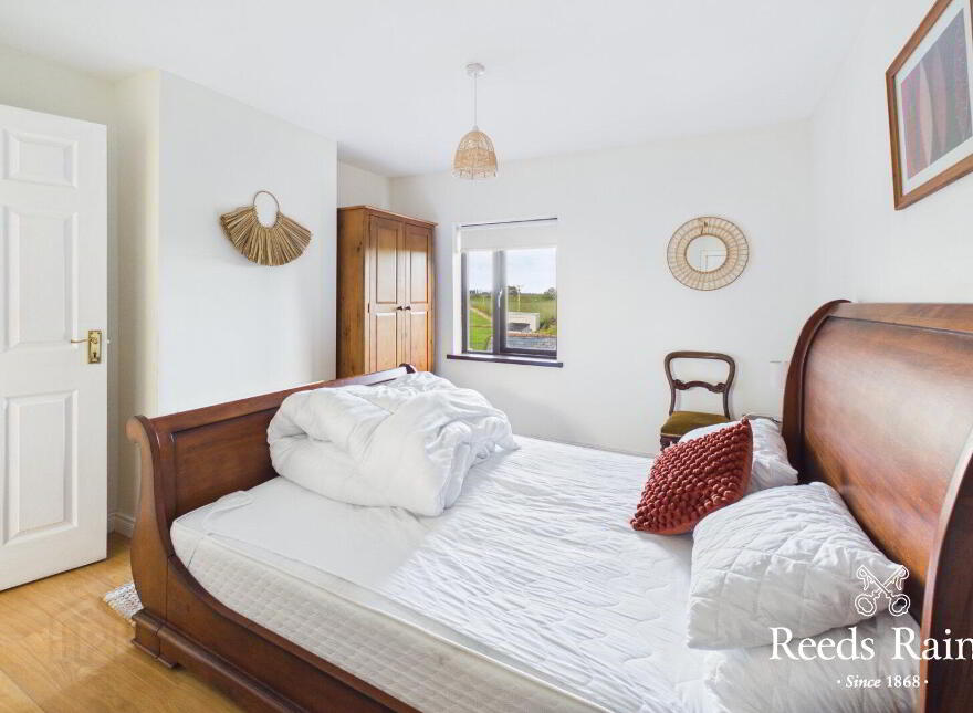 14 Lisburn Road, Moira, BT67 0JP