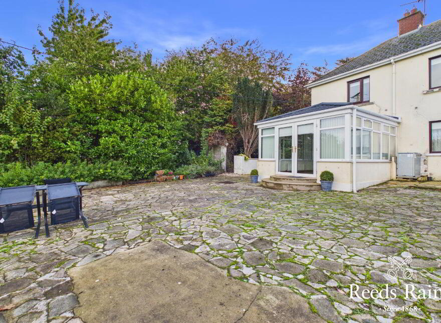 14 Lisburn Road, Moira, BT67 0JP