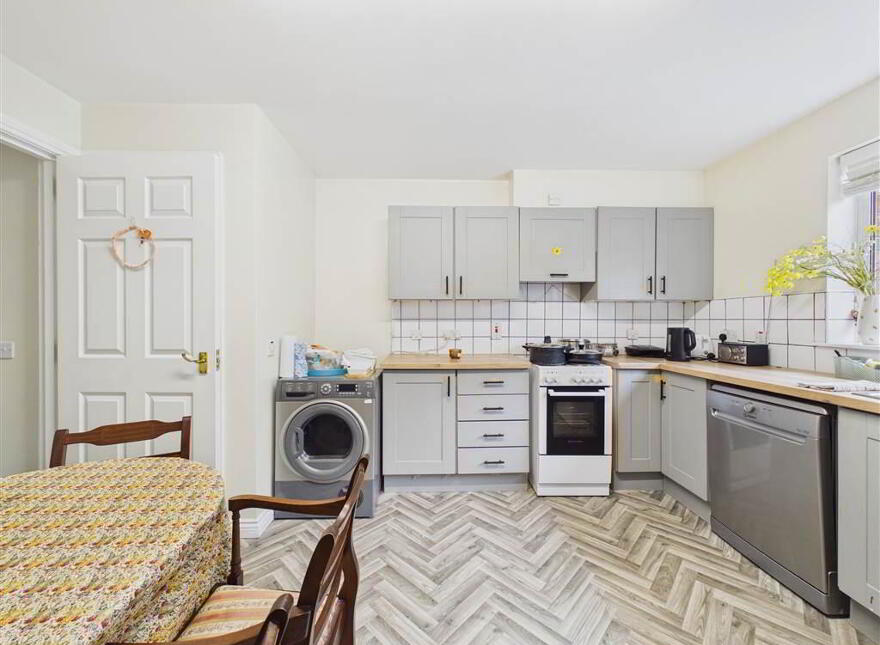 3 Foxes Glen, Dunmurry, Belfast, BT17 0WF