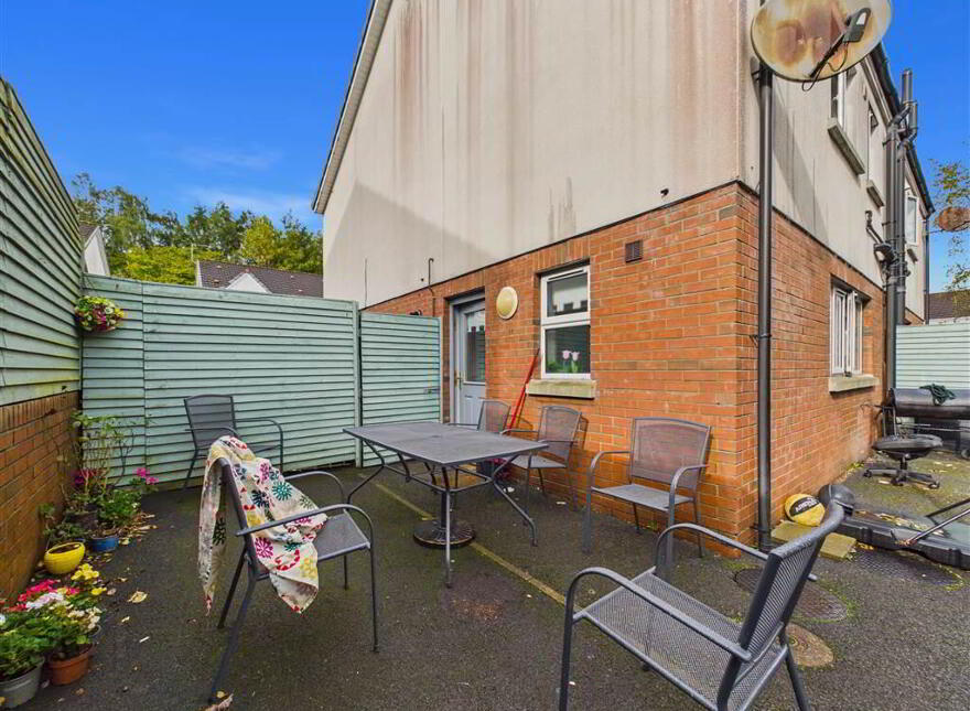 3 Foxes Glen, Dunmurry, Belfast, BT17 0WF