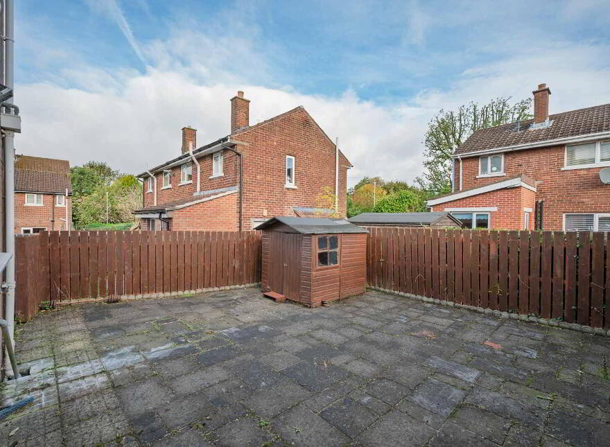 15 Knocknagoney Gardens, Belfast, BT4 2QA